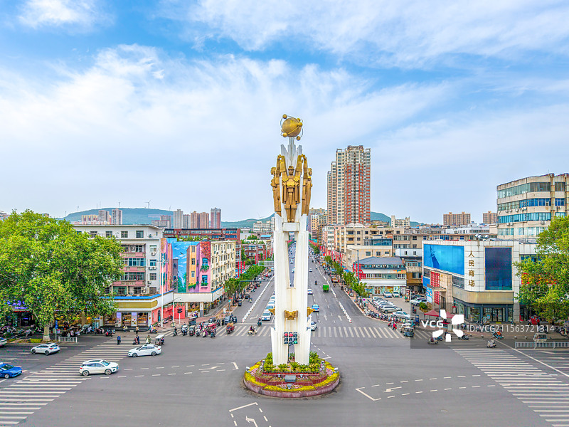 中国河南省平顶山市地标创业雕塑图片素材