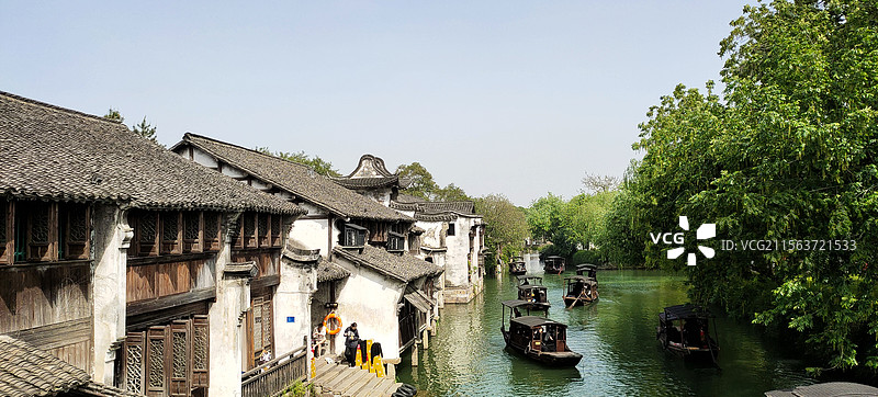 乌篷船队图片素材