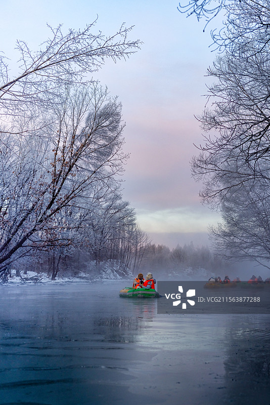 长白山雾凇漂流图片素材