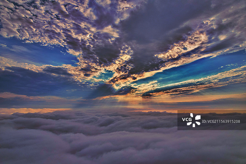 贵州遵义在云端图片素材