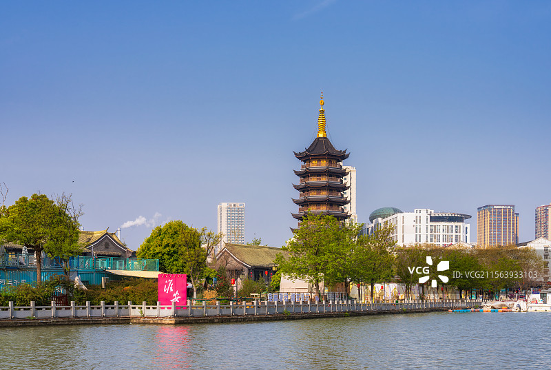 江苏，淮安市，里运河文化长廊，里运河，慈云禅寺，国师塔，清江文庙，中洲公园，都市天际线，春季风光图片素材