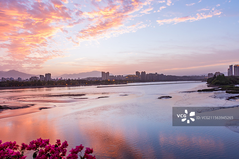 福州城市闽江上的晚霞图片素材