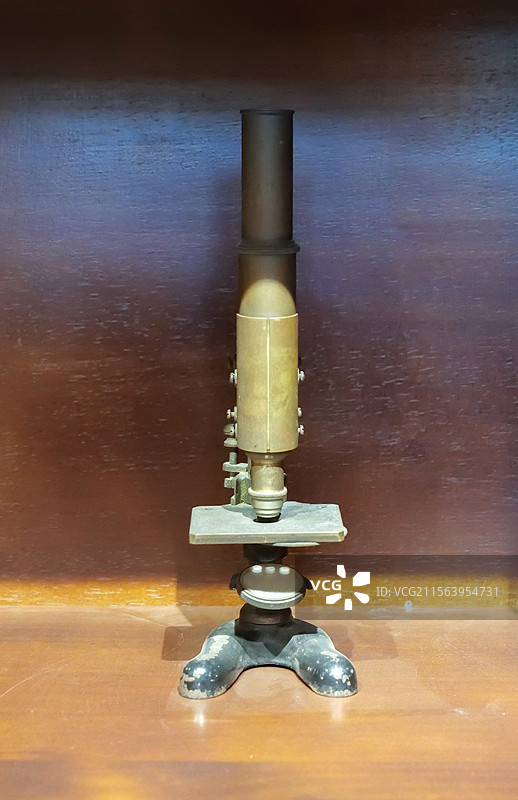 显微镜 山东眼科博物馆藏图片素材