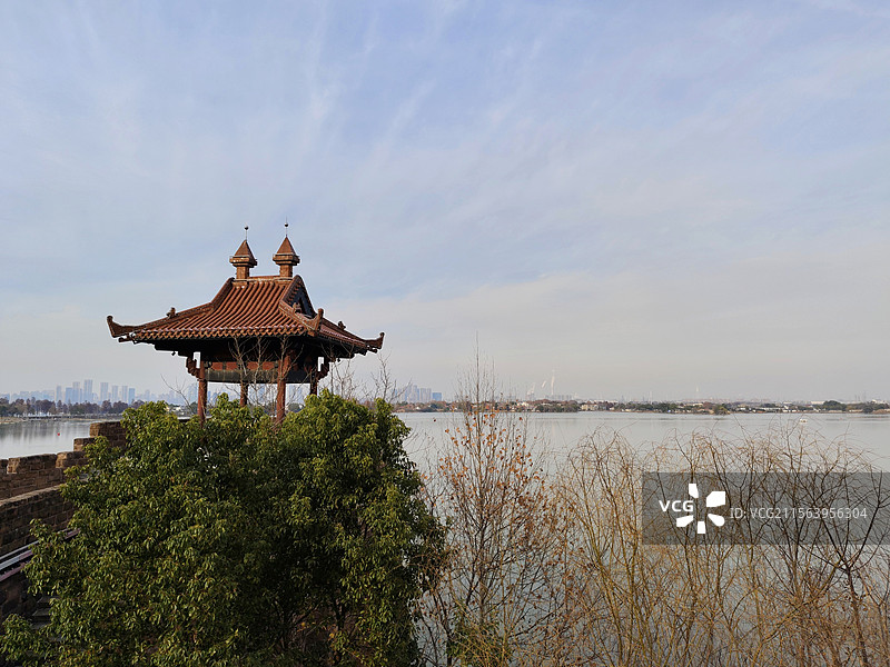 武汉东湖磨山景区 东湖 楚城  远眺东湖 湖景风光图片素材