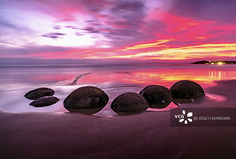 新西兰大圆石图片素材