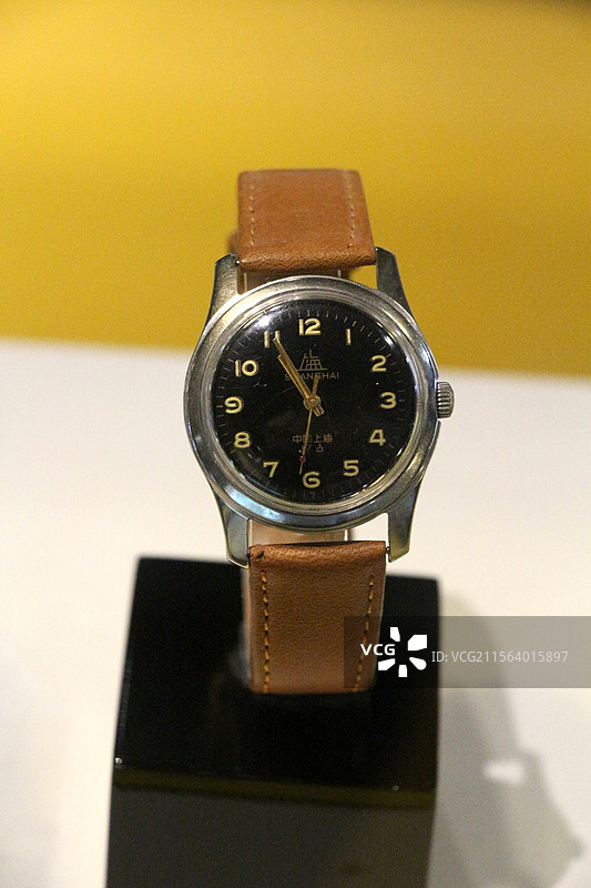 中国工业设计博物馆 —— 上海牌17钻手表图片素材