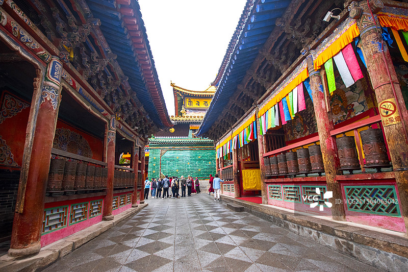 国家级5A景区青海湟中县塔尔寺风光图片素材