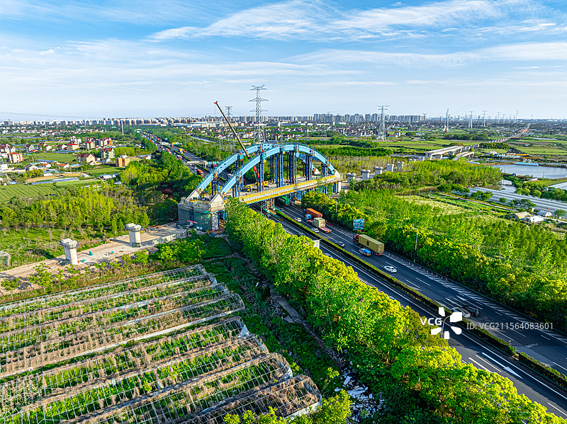 沪通铁路二期跨S2沪芦高速公路特大桥 上海临港 中铁四局 沪苏通铁路 下承式简支系杆拱桥图片素材