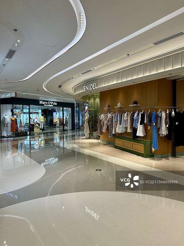 空荡的商场图片素材