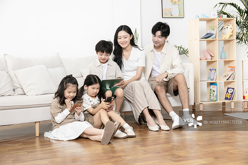 一家五口图片素材