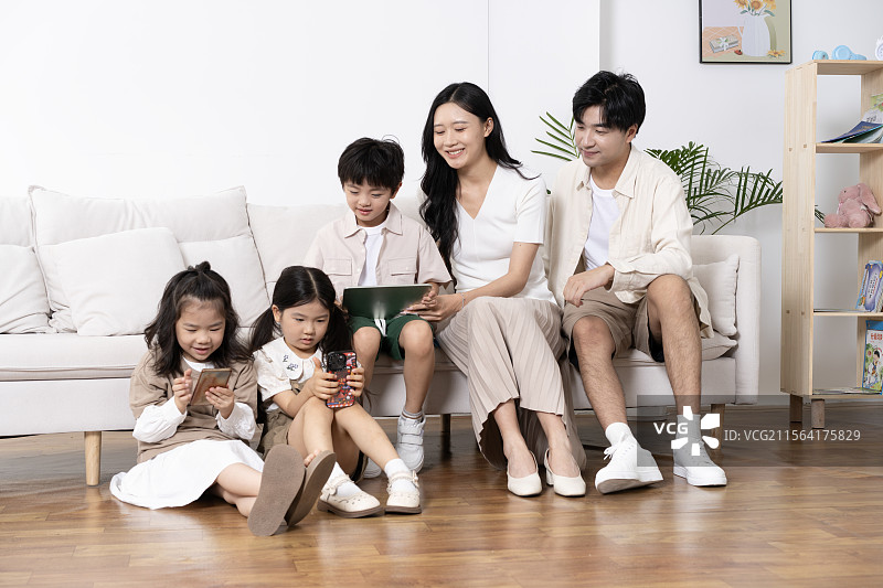 一家五口图片素材