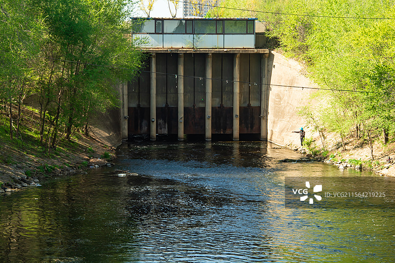 城市河道拦水坝图片素材