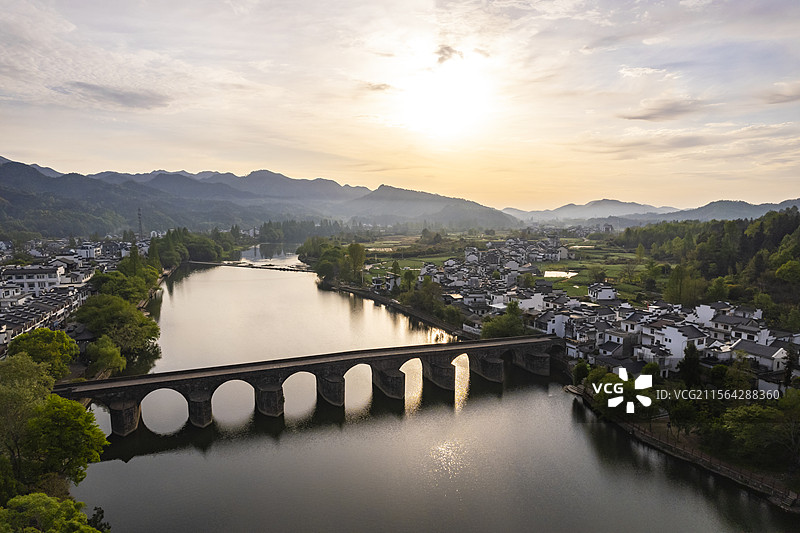 安徽省黄山市齐云山横江登封桥风光航拍图片素材