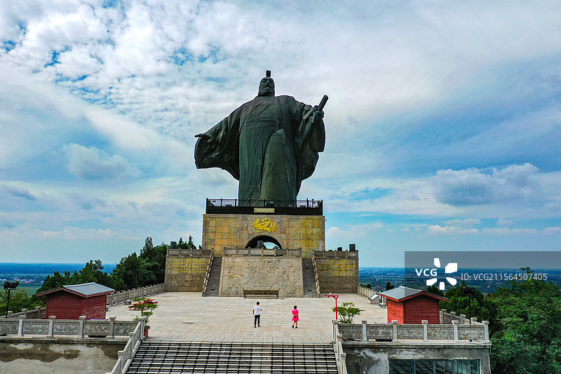 巨型刘邦像+河南省商丘市永城市芒砀山大汉雄风景区图片素材