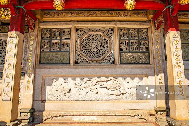 晋江安海龙山寺窗户石雕图片素材