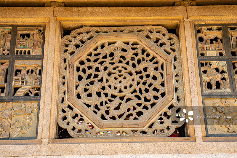 晋江安海龙山寺窗户石雕图片素材