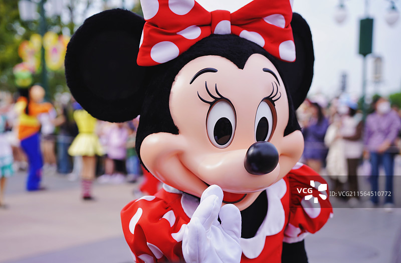 上海迪士尼花车巡游米妮图片素材