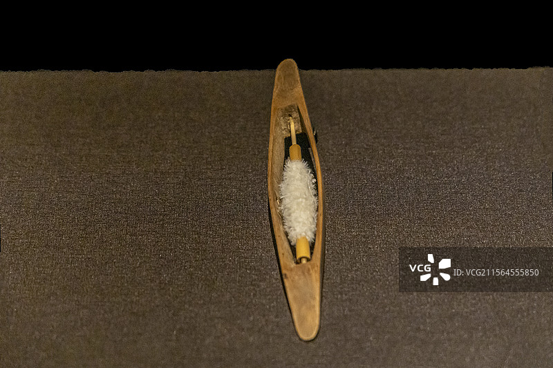 河南省洛阳博物馆“雀金绣文化艺术展”：舵鸟羽线图片素材