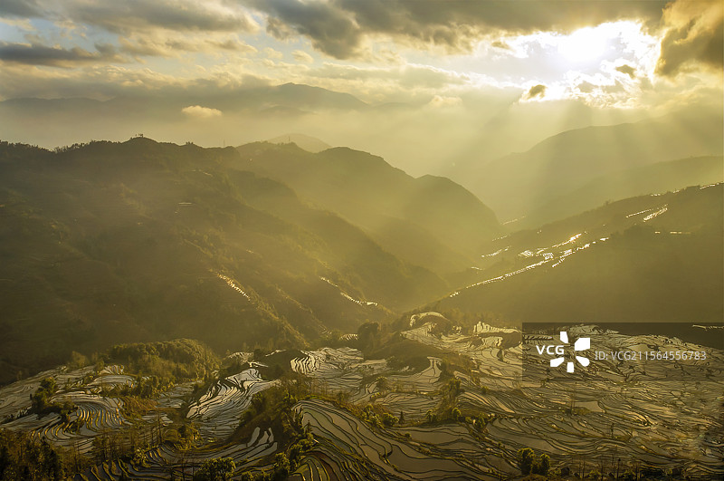 元阳梯田老虎嘴日落风光图片素材