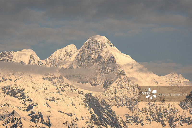 梅里雪山日照金山图片素材