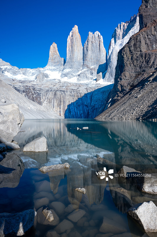 智利百内三塔图片素材