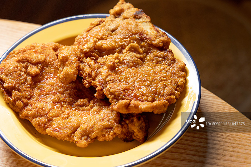 上海点心上海美食上海特产冷面拌面四喜烤麸八宝辣酱糖醋小丸子荷包蛋浇头面炸猪排青椒肉丝图片素材