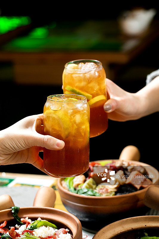 鸭屎香柠檬茶暴打柠檬茶港式奶茶丝袜奶茶解暑饮料冰饮图片素材