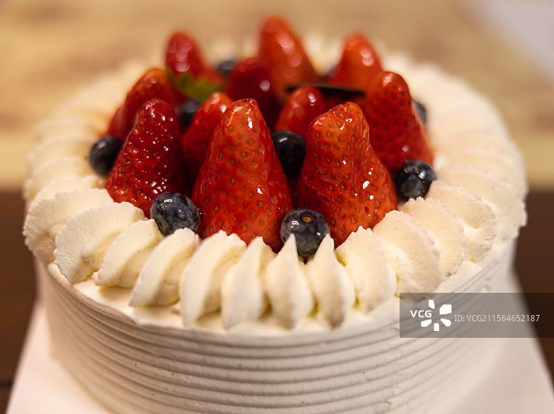 草莓生日蛋糕图片素材