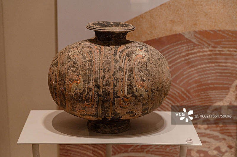 汉代 彩绘陶茧形壶 中国大运河博物馆图片素材