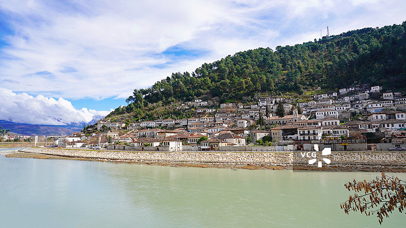 阿尔巴尼亚/培拉特/欧洲/建筑/旅行/风光/风景/天空图片素材