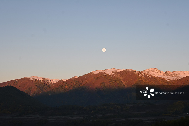 日照金山图片素材