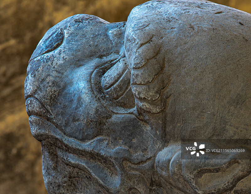 北京大觉寺中石狮子的守候图片素材