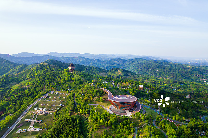 成都东部新区龙泉山城市森林公园丹景山丹景台丹景阁日落黄昏白昼航拍图片素材