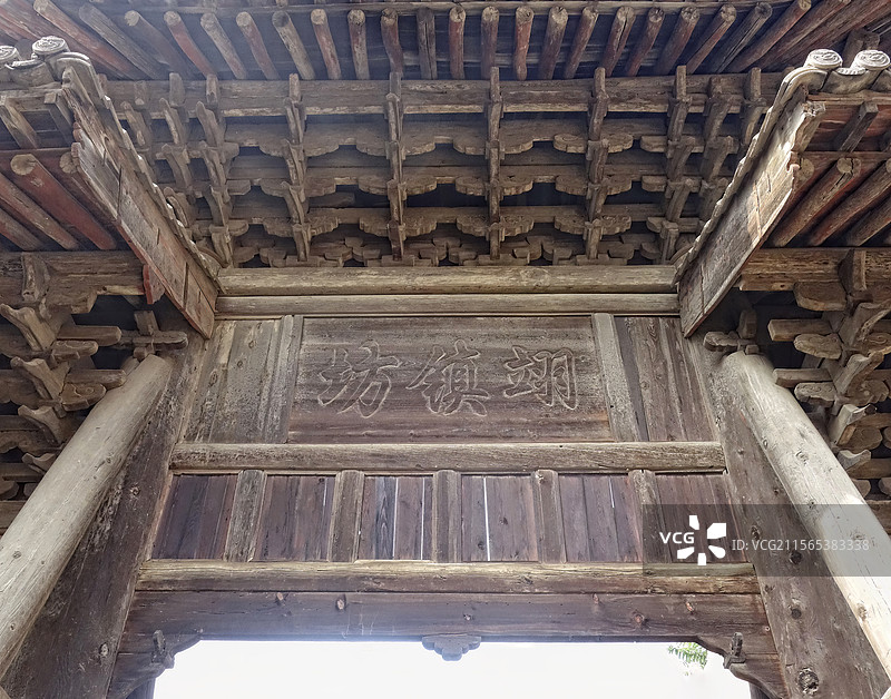 山西襄汾县汾城古建筑群里重檐叠瓦飞檐翘角的明代牌坊翊镇坊图片素材