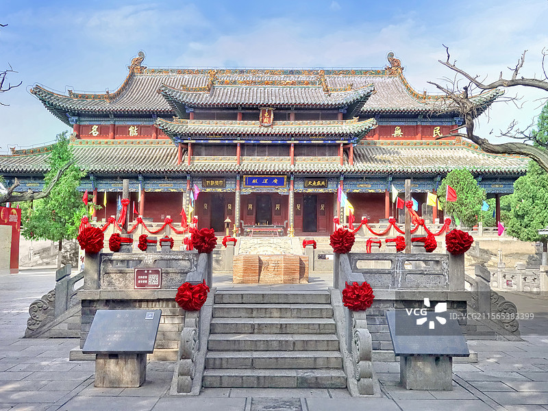 山西临汾尧庙里的尧井与广运殿（尧殿）图片素材