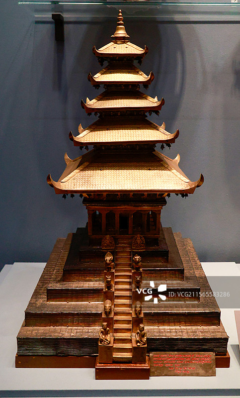 尼泊尔国王赠送刘少奇同志的尼亚塔波拉塔模型图片素材