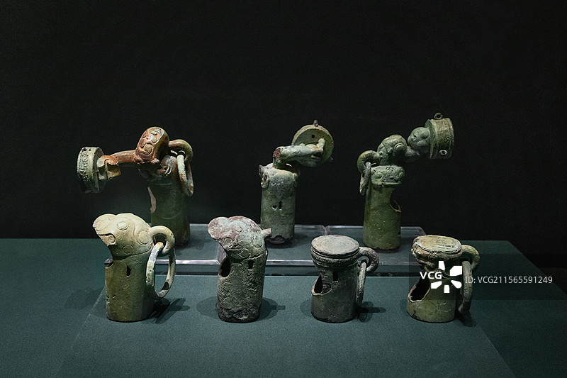 襄阳博物馆新馆展品·铜车饰。春秋时期（前770—前476年）1976年襄阳专员公署随县万店塔湾出土。图片素材