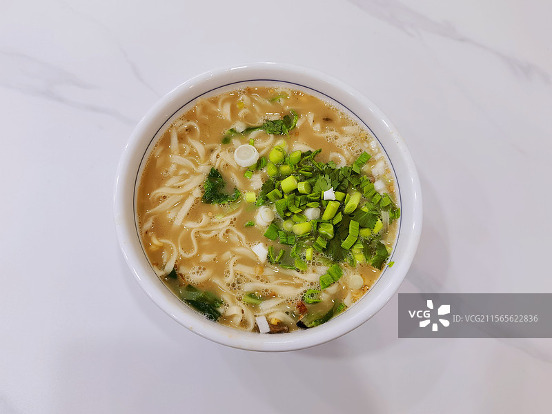 羊肉炝锅面、炝锅面、河南美食、美食特写、炝锅面条、面条、羊肉、汤面图片素材