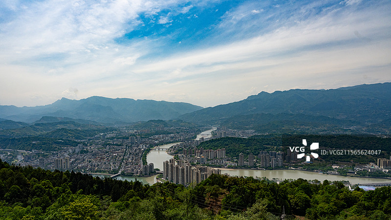 雅安市区全景-周公山看雅安市图片素材