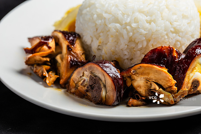 中式简餐豉油鸡饭图片素材