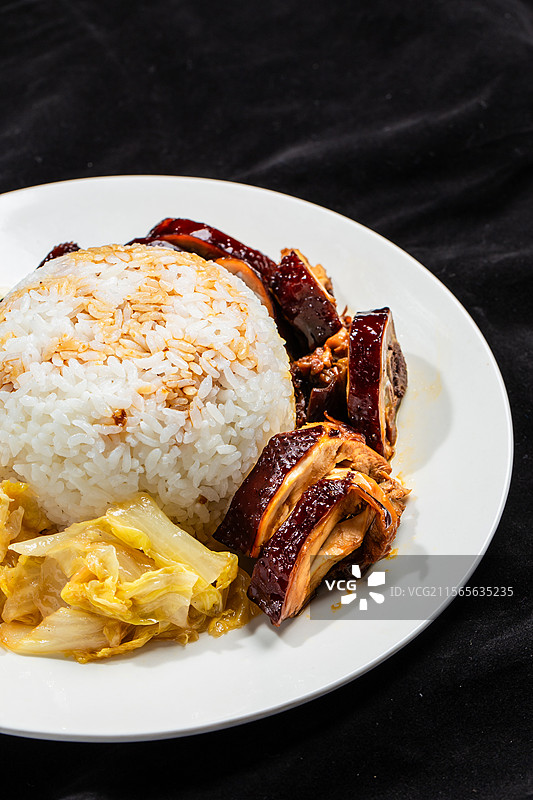 中式简餐豉油鸡饭图片素材