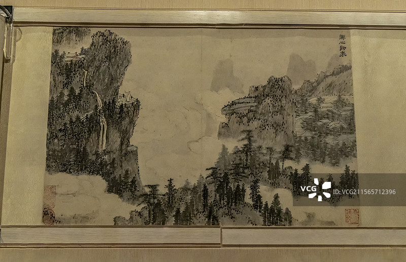 上海博物馆“绘画馆”：明 杜琼、沈周、刘珏等山水合卷【杜琼，字用嘉，号东原耕者，吴县。工山水】图片素材