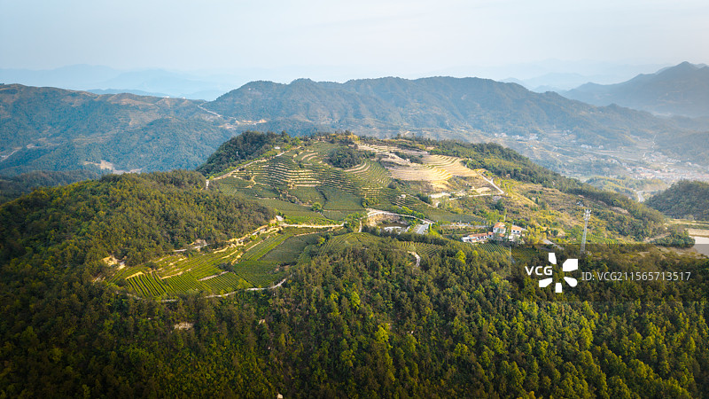 黄冈市蕲春县的雾云山梯田在晨曦中迎来新的一天图片素材