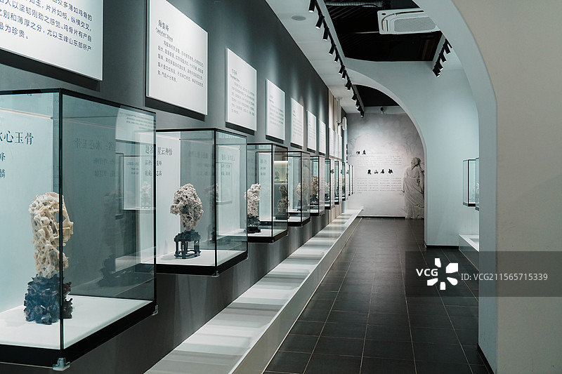 昆山亭林园昆石博物馆昆石展厅图片素材