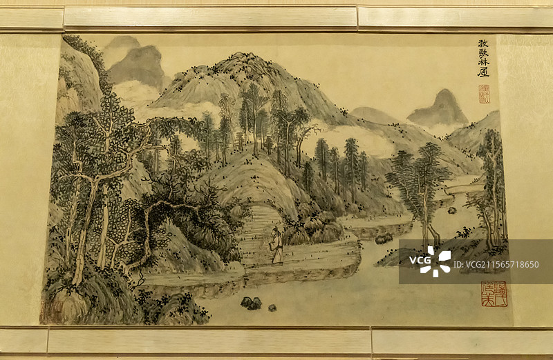 上海博物馆“绘画馆”：明 杜琼、沈周、刘珏等山水合卷【杜琼，字用嘉，号东原耕者，吴县。工山水】图片素材
