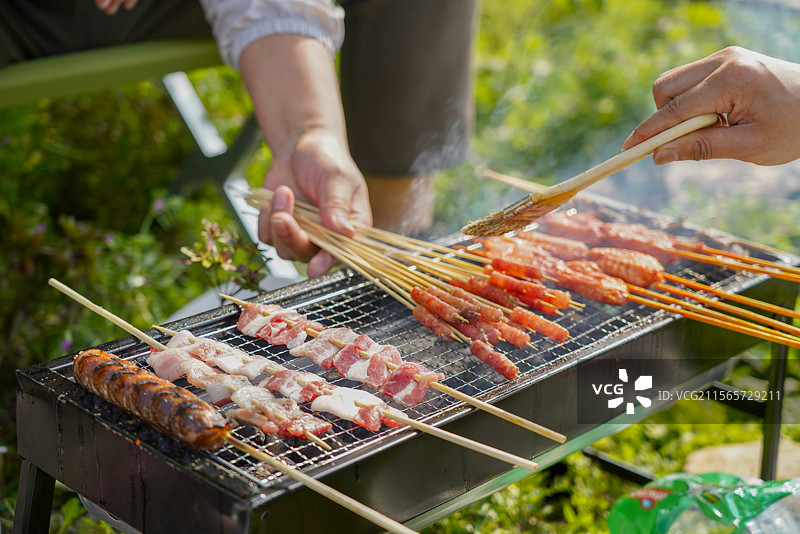 户外露营烧烤图片素材