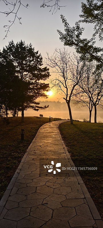 唐山市路南区南湖袋鼠房车露营地～日出图片素材