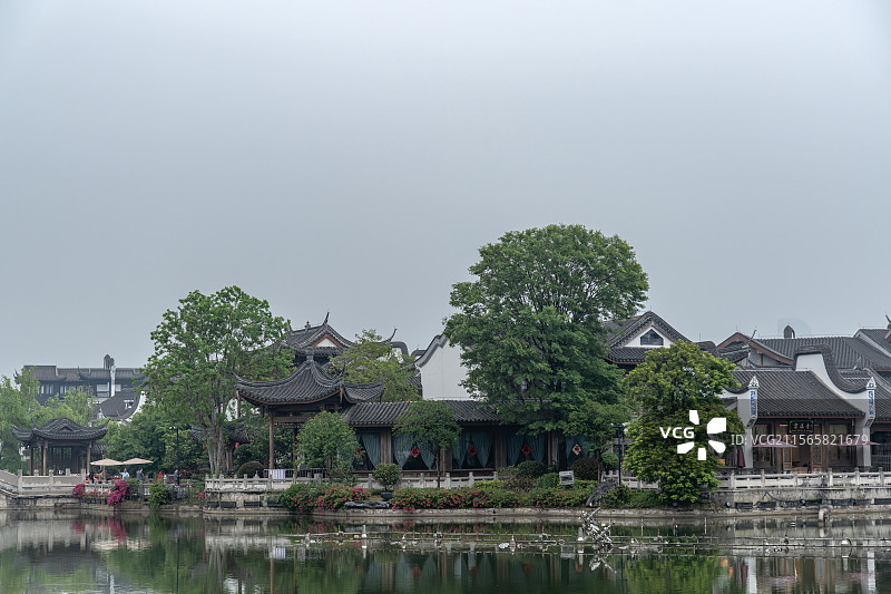 福州闽越水镇的传统园林建筑图片素材