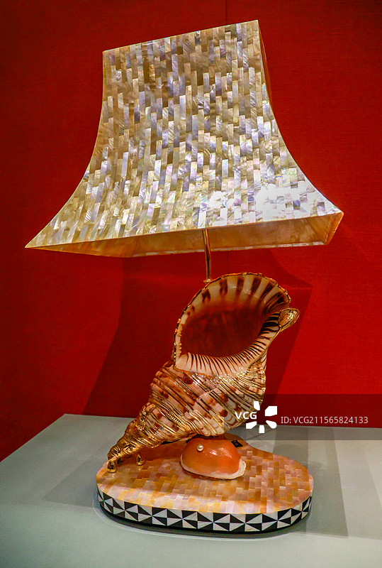 镶贝灯罩海螺台灯图片素材