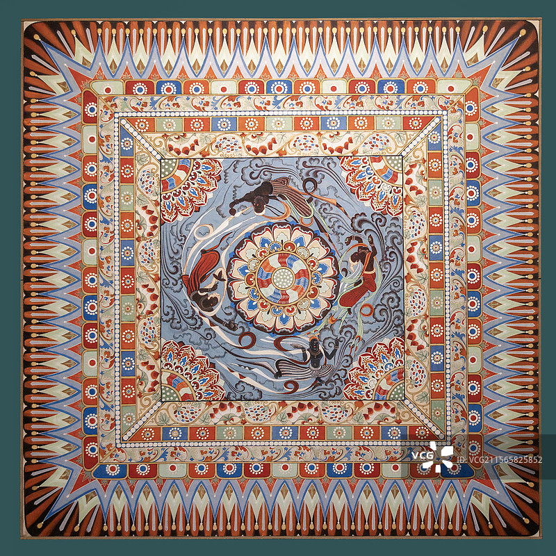 北展-如是莫高-敦煌艺术大展-莲花飞天藻井-莫高窟第329窟-初唐图片素材